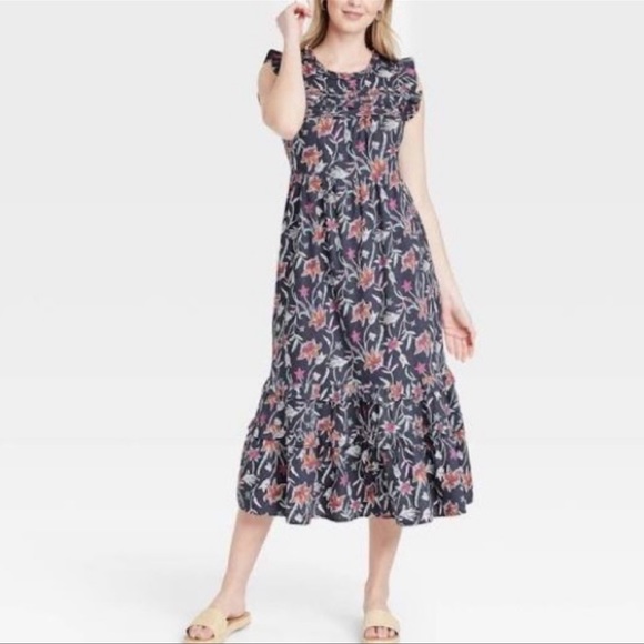 Universal Thread Dresses & Skirts - Universal Thread - Ruffle Dress